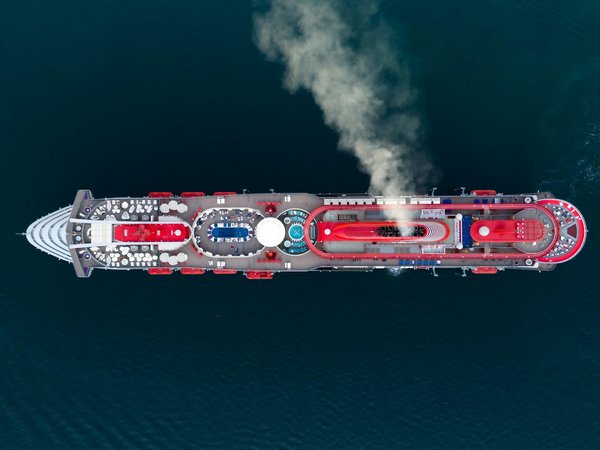 Peut-on trouver une croisière qui propose des excursions pour observer les baleines en Islande?